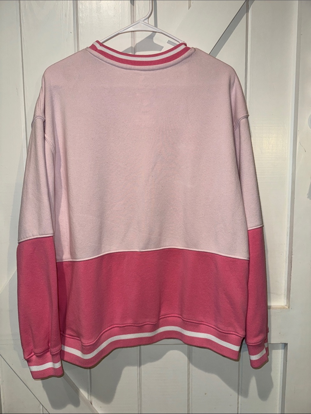 Hello Kitty Pink Colorblock Sweatshirt Sanrio Kawaii Women’s Large - Picture 3 of 3
